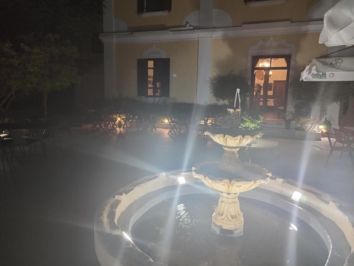 Nymph Hotel Sálakos Екстериор снимка