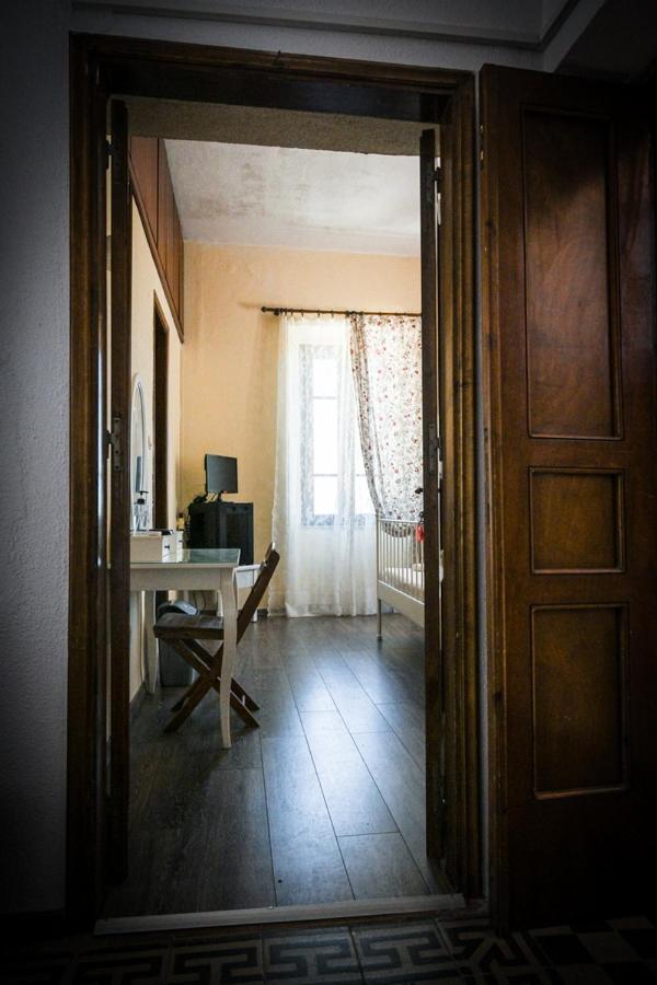 Nymph Hotel Sálakos Екстериор снимка