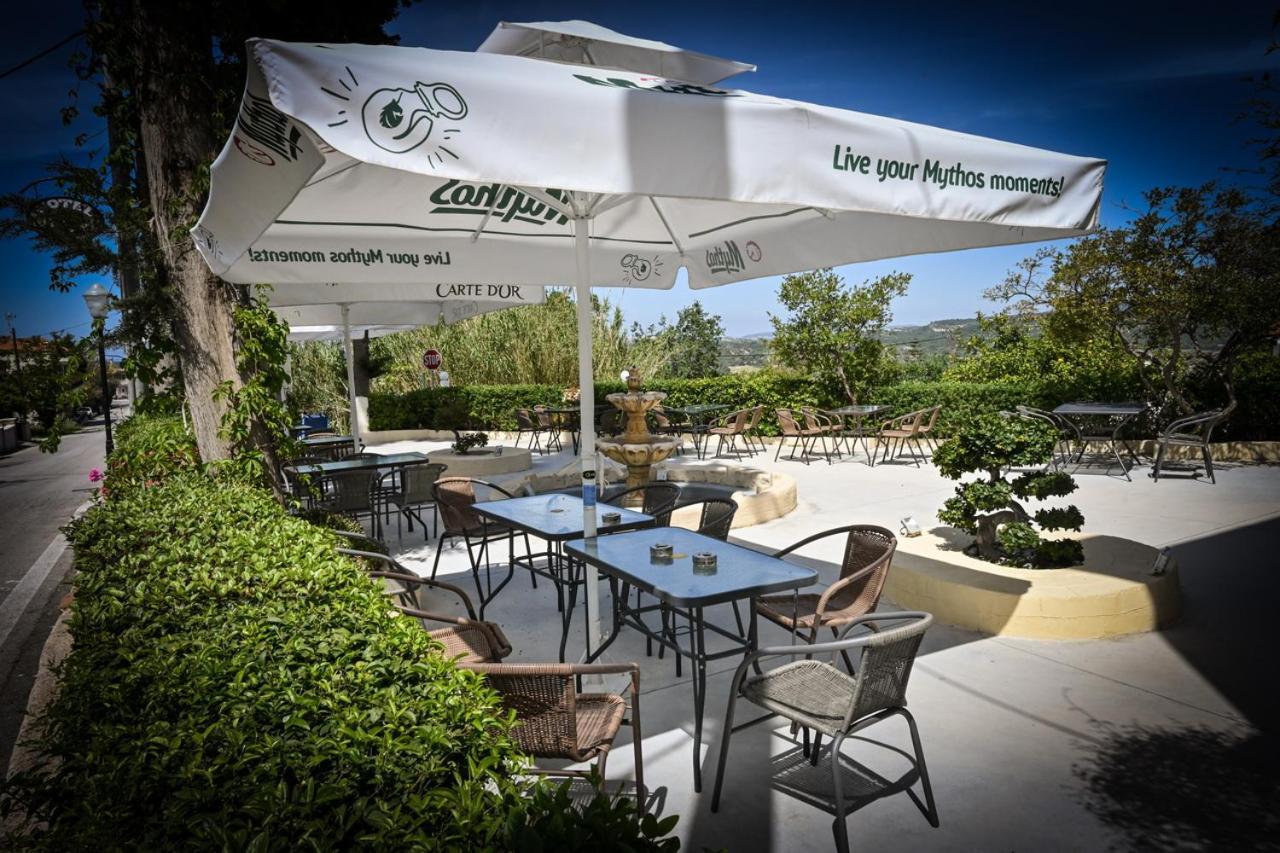 Nymph Hotel Sálakos Екстериор снимка