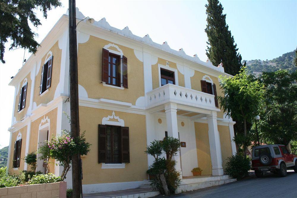 Nymph Hotel Sálakos Екстериор снимка